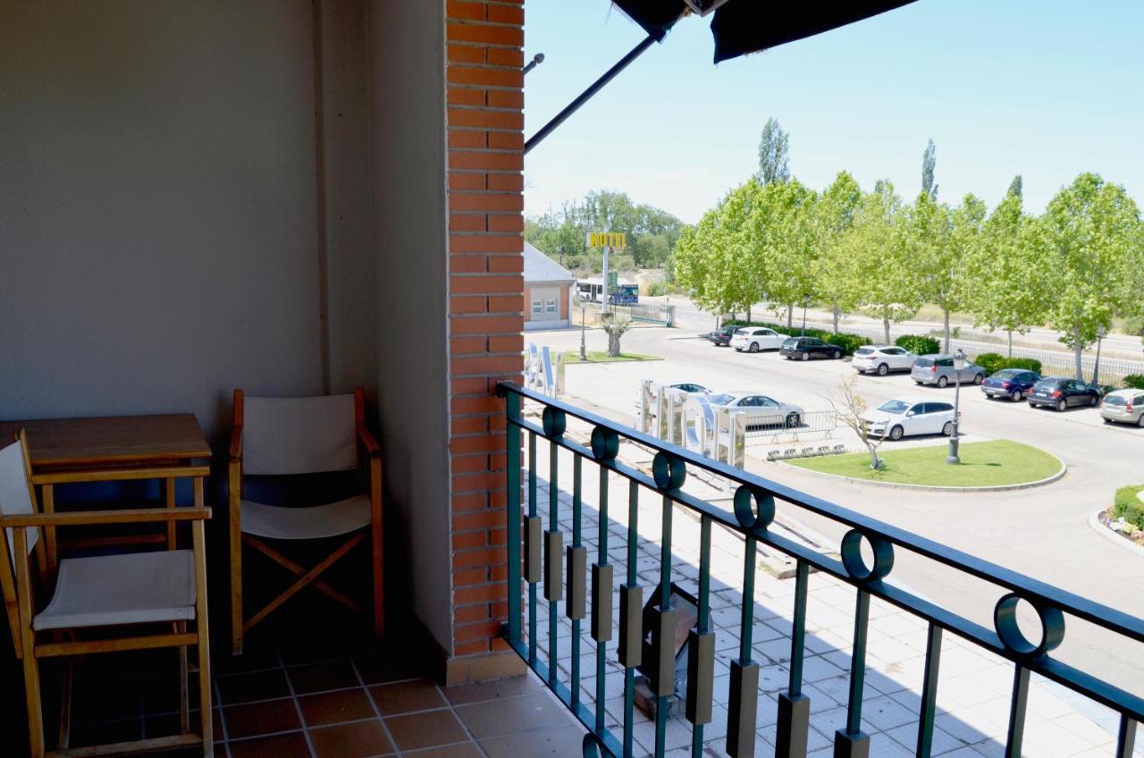 Hotel Lasa Sport Valladolid Dış mekan fotoğraf