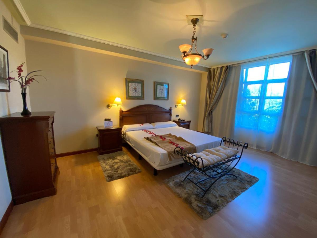 Hotel Lasa Sport Valladolid Dış mekan fotoğraf