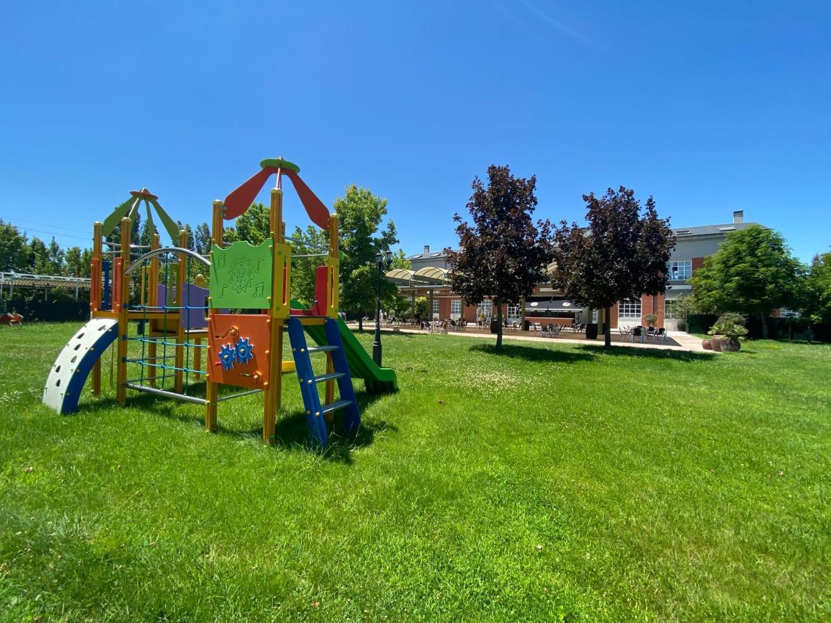 Hotel Lasa Sport Valladolid Dış mekan fotoğraf