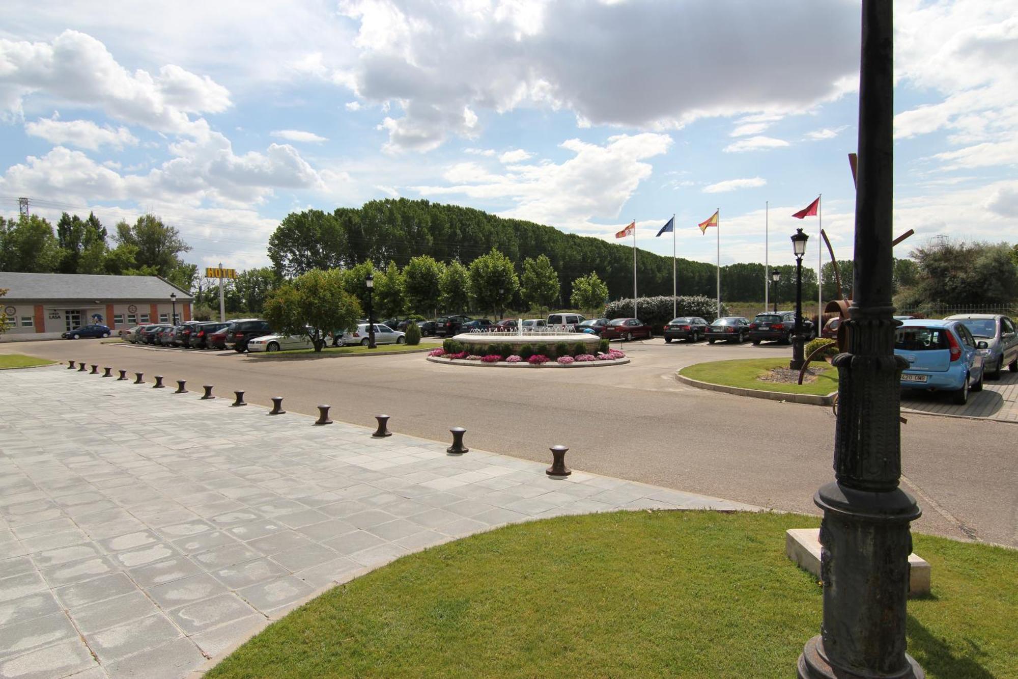Hotel Lasa Sport Valladolid Dış mekan fotoğraf